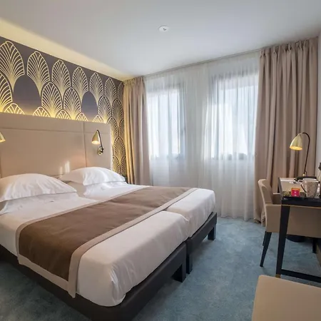 Отель Western Journel Juan-les-pins Антиб