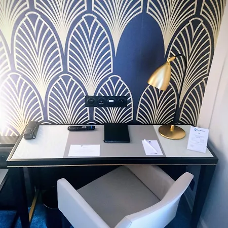 Western Journel Juan-les-pins מלון אנטיב