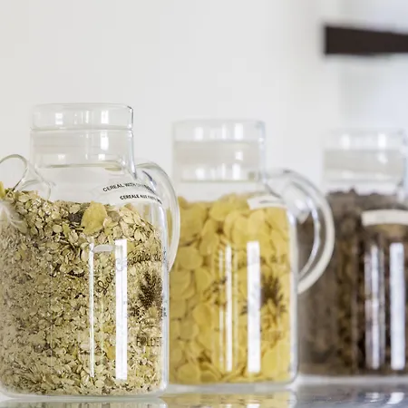 Western Journel Juan-les-pins מלון