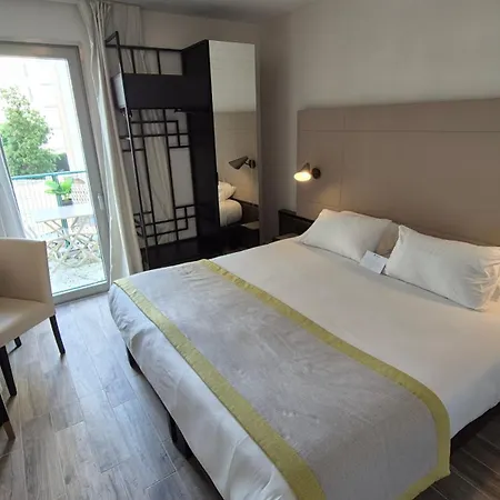 Western Journel Juan-les-pins 3* 昂蒂布