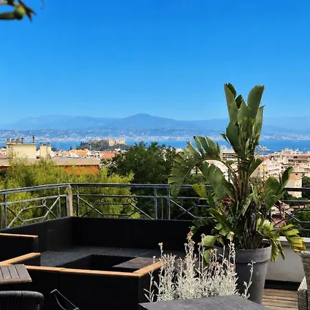 Western Journel Juan-les-pins
