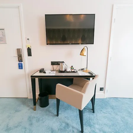 Best Western Journel Hotel Antibes-Juan-Les-Pins Антиб