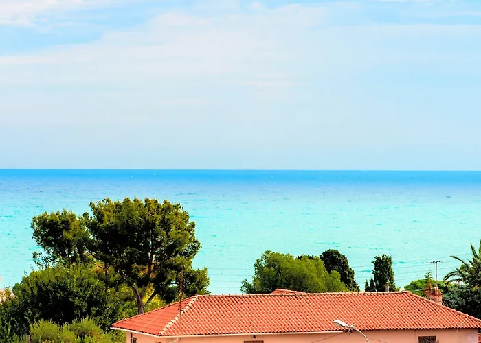 Western Journel Juan-les-pins 昂蒂布