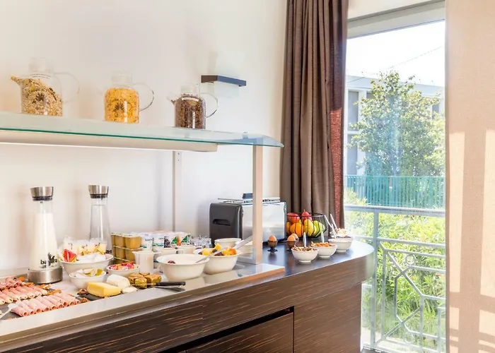 酒店 Western Journel Juan-les-pins 3*